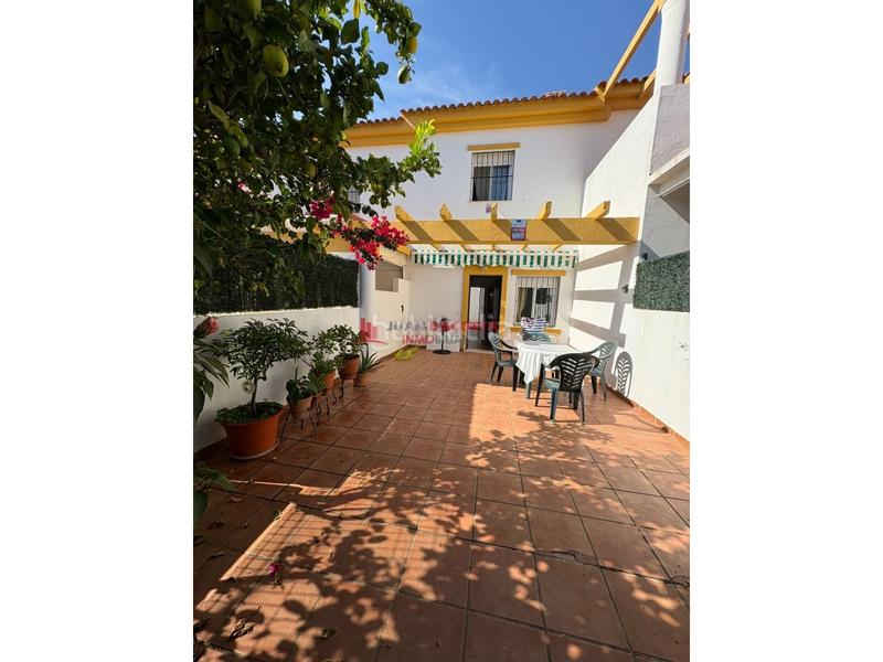 Foto 7deb5164-3ba3-403b-aa5c-ab6d40897377. Chalet in Urbasur Islantilla