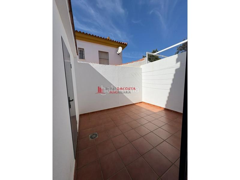 Foto c71efacf-b6d0-415f-95b7-23eb7dcb429b. Chalet in Urbasur Islantilla