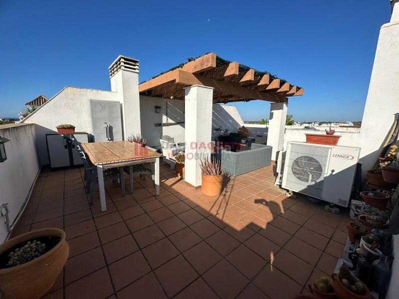 Foto 6b0e1d8a-cc7c-437e-a897-ca60b9041d70. Dachwohnung in Islantilla golf Islantilla