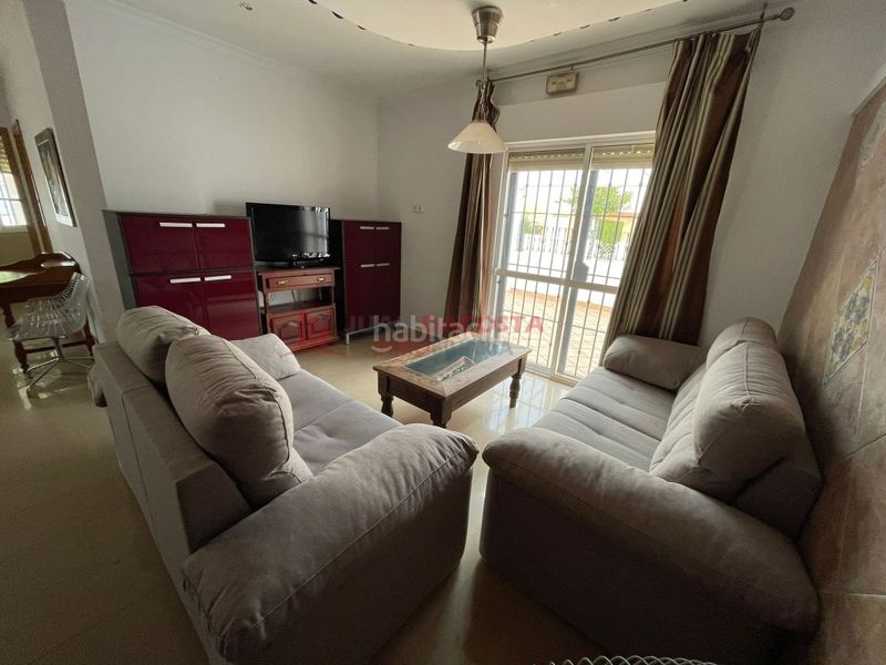 Foto c9919ea6-3c7e-47b5-8f32-33028e7df471. Casa adossada a La Antilla