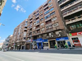 Pis  Avenida de madrid. ¡estupendo piso con garaje en pleno centro de jaén!