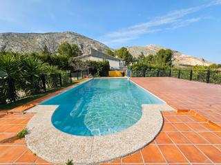 Xalet en Jabalcuz. gran casa urbana en jabalcuz, con piscina, parcela de 1.865 m