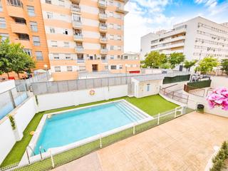 Pis  Calle felipe oya rodrguez. Fantstico piso vpo con piscina, plaza de garaje y dos trasteros