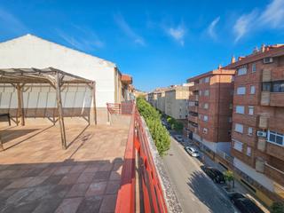 Appartement  Calle escorial. Ático con gran terraza con vista a la avenida de barcelona