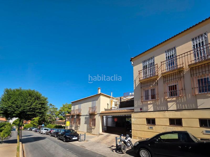 Foto d1f98dd8-a874-4187-b39b-17b10eb95760. Casa adossada amb xemeneia calefacció aparcament piscina a Jaén