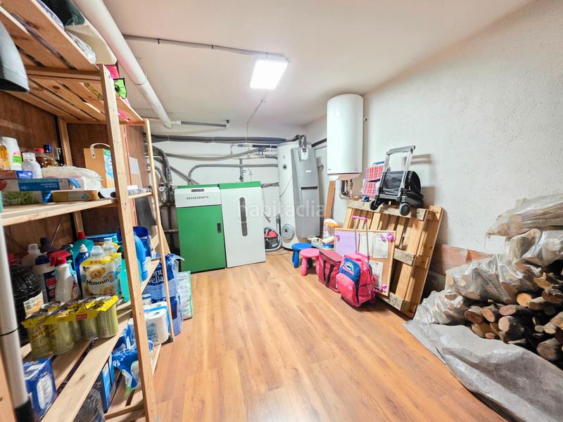 Foto 1399beca-e8c2-4cf0-aa89-b9b5e7fcd2d9. Semi detached house with fireplace heating parking pool in Jaén