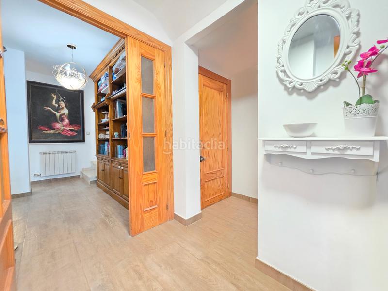 Foto 3a67d2a4-c947-474c-a3f4-2e5fbf2ecdbd. Semi detached house with fireplace heating parking pool in Jaén