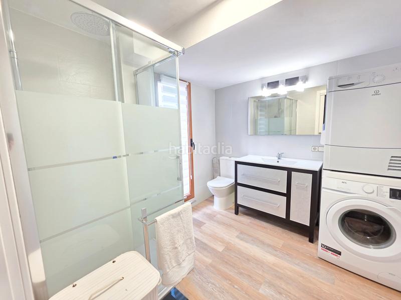 Foto 8063fb5d-2a2d-4d65-9a7c-8d474f2f593c. Semi detached house with fireplace heating parking pool in Jaén