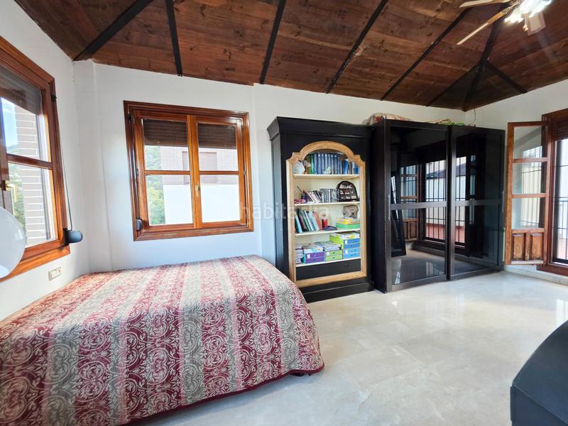 Foto c415f137-8927-45f2-a43c-ae7cbe99385f. Semi detached house with fireplace heating parking pool in Jaén