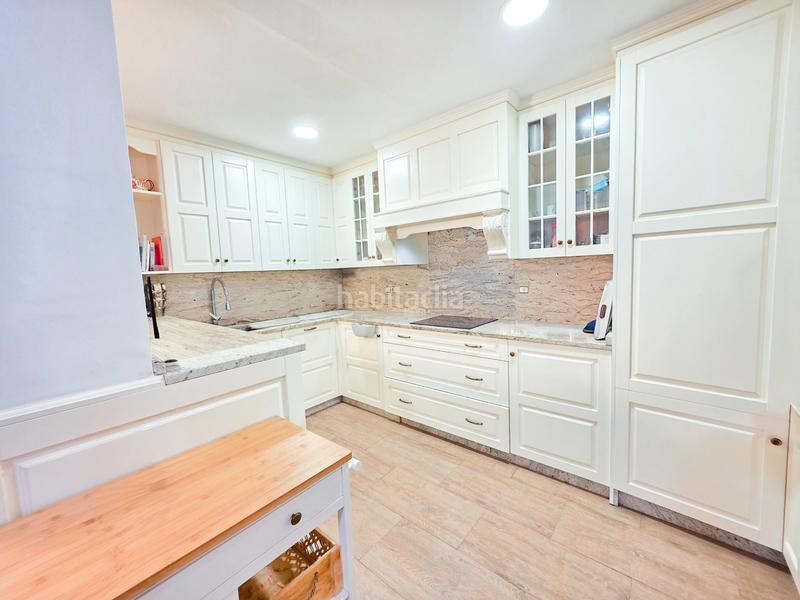 Foto d1497a6b-5562-4e9d-8b47-40017bfedfb9. Semi detached house with fireplace heating parking pool in Jaén