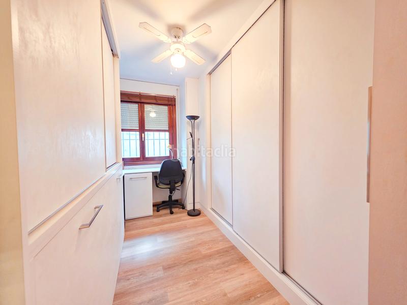 Foto f111a21f-3744-4e8f-9c38-e9fa7e34ec1e. Semi detached house with fireplace heating parking pool in Jaén