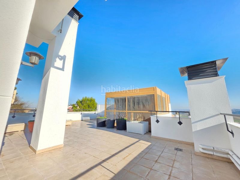 Foto 31fcfc07-fdd0-4057-a3d1-95662d585234. Casa adossada amb xemeneia calefacció aparcament piscina a Jaén