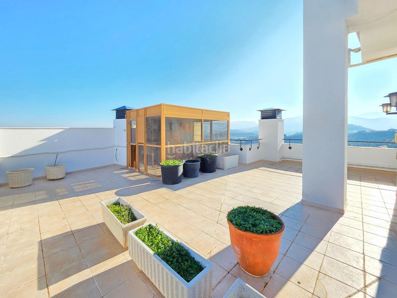 Foto d1240285-edbb-4751-83b5-b98e82e46a09. Casa adossada amb xemeneia calefacció aparcament piscina a Jaén