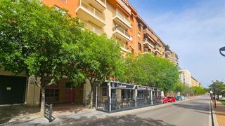 Piso  Paseo de españa. Precioso piso vpo con piscina en paseo de españa, bulevar