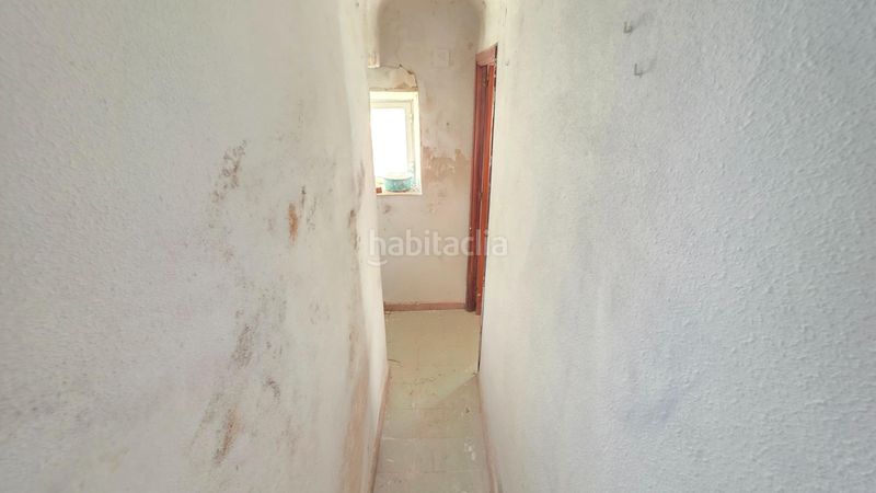 Foto d68b2bd7-1a83-4ab8-a711-9730df2ac39f. Casa adosada ¡casa con terraza y gran potencial en el corazón ! en Jaén
