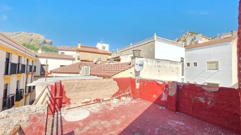 Foto ddc5607a-bc56-4ab7-aebd-d99d23733bef. Casa adosada ¡casa con terraza y gran potencial en el corazón ! en Jaén