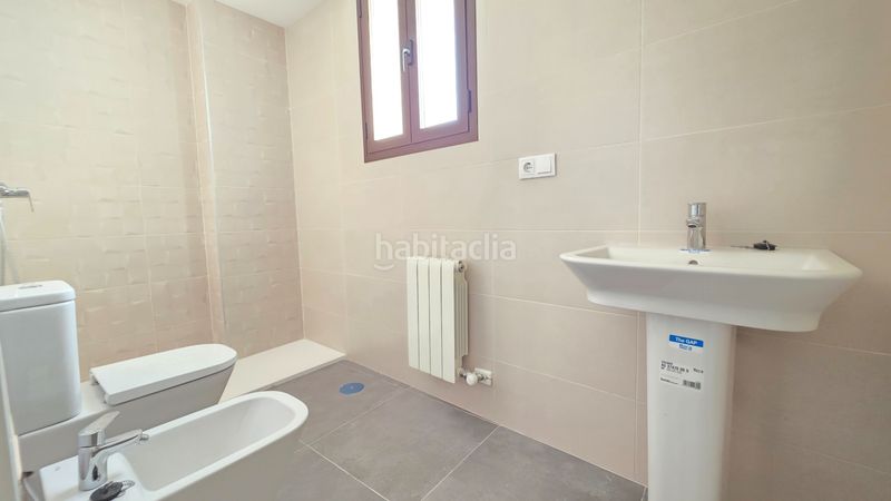 Foto 2c639eaf-d1ea-4fb2-b66a-1ff85a90c9ee. Casa adossada amb calefacció aparcament a San Bartolomé - Millán de Priego Jaén