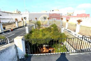 Casa a Ayuntamiento-Barrio Alto. Casa de pueblo con patio central...