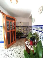 Casa en Ayuntamiento-Barrio Alto. Casa de pueblo con 3 viviendas...