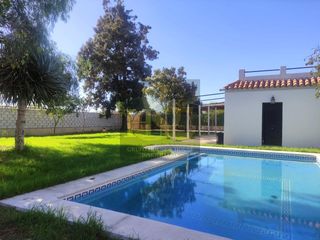 Casale in Chipiona Norte. Casa con piscina...