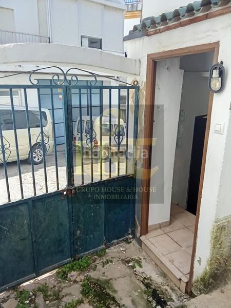 Foto ad2b5431-f6ec-4ea2-8f7c-904a6c43b936. Casa a Alcalá de los Gazules