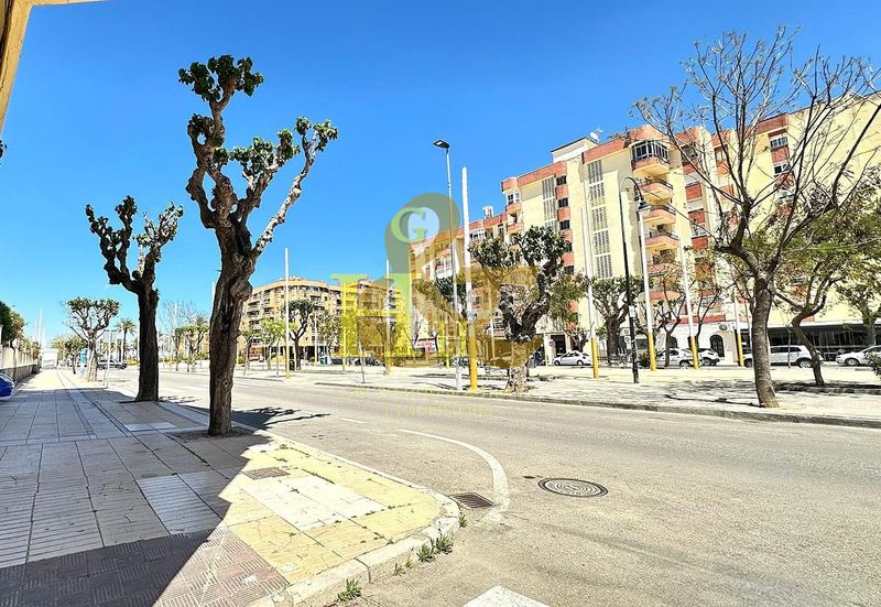 Foto 0b918a1f-e6e7-42e7-9307-dc6c4e913cac. Casa adossada amb aparcament a Centro-Calzada-Cabo Noval Sanlúcar de Barrameda
