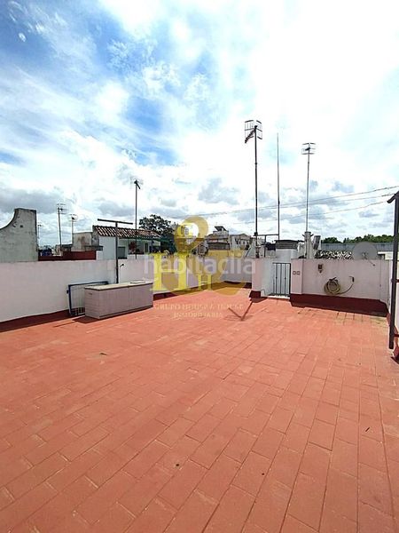 Foto 5c6d9574-7549-474c-8a7b-c9e6b0064055. Casa adossada amb aparcament a Centro-Calzada-Cabo Noval Sanlúcar de Barrameda