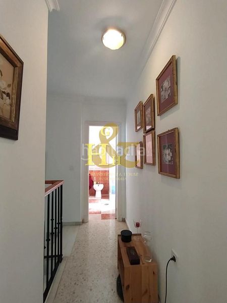 Foto a7448f8e-052d-4f91-a394-1fa4393c934e. Casa adossada amb aparcament a Centro-Calzada-Cabo Noval Sanlúcar de Barrameda