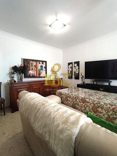 Foto d06b1016-87f7-4c68-9ae5-4b16e3ed7f33. Casa adossada amb aparcament a Centro-Calzada-Cabo Noval Sanlúcar de Barrameda