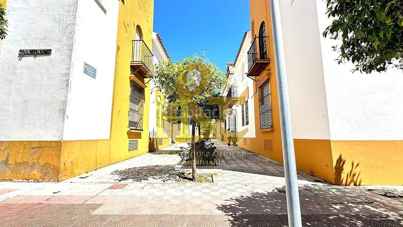 Foto fb1c3d80-ff31-4003-a4fd-7c392ec0af2b. Casa adossada amb aparcament a Centro-Calzada-Cabo Noval Sanlúcar de Barrameda