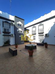 Duplex in Ayuntamiento-Barrio Alto. Duplex en barrio alto con garaje y trastero...