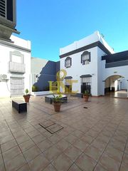 Duplex in Ayuntamiento-Barrio Alto. Duplex en barrio alto con garaje y trastero...