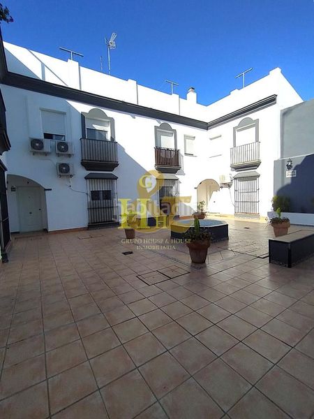 Foto e5d21216-1ff9-4a33-bbe0-15feabeefe7c. Dúplex amb aparcament a Ayuntamiento-Barrio Alto Sanlúcar de Barrameda