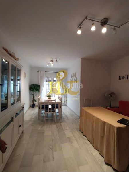Foto 0dbefbfd-7370-44a7-9b75-3d0d2bd526d9. Planta baixa amb aparcament a V Centenario-Piletas-Capuchinos Sanlúcar de Barrameda