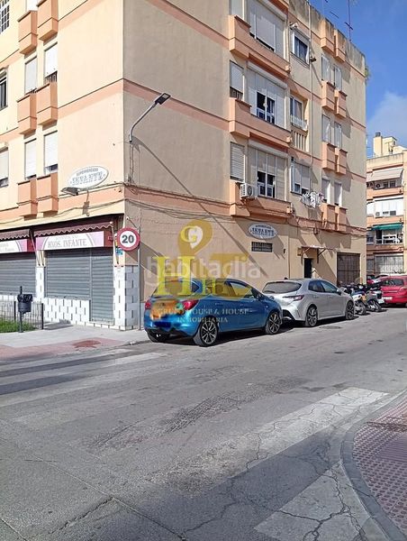 Foto 0010e099-25b8-4f97-9afd-1d823bf40b66. Locale commerciale in Ayuntamiento-Barrio Alto Sanlúcar de Barrameda