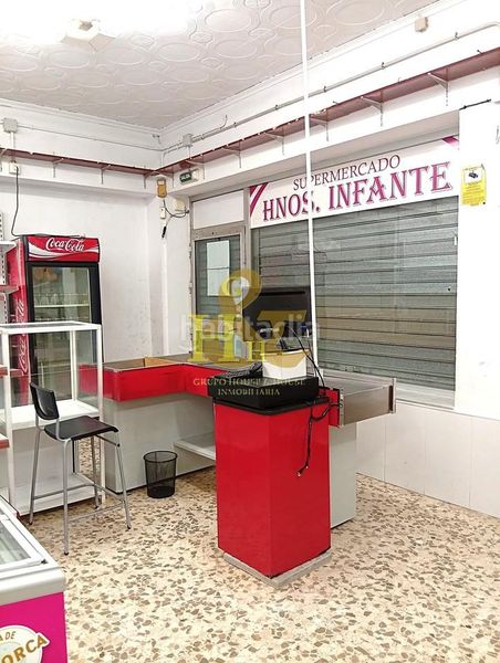 Foto b7545d6a-eda0-475a-ad74-e0ce80023ebf. Locale commerciale in Ayuntamiento-Barrio Alto Sanlúcar de Barrameda