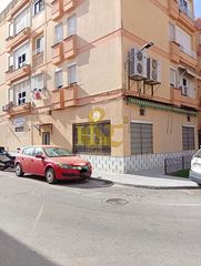 Local Comercial en Ayuntamiento-Barrio Alto. Local habilitado para comercio...