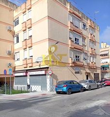 Business premise in Ayuntamiento-Barrio Alto. Local habilitado para comercio...