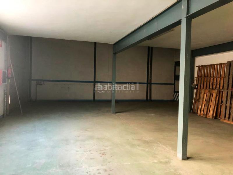 Foto e9ba4c44-1c51-465c-bc39-d4aacf5b4039. Bâtiment à usage industriel dans Centre-Zona Alta Alcoi