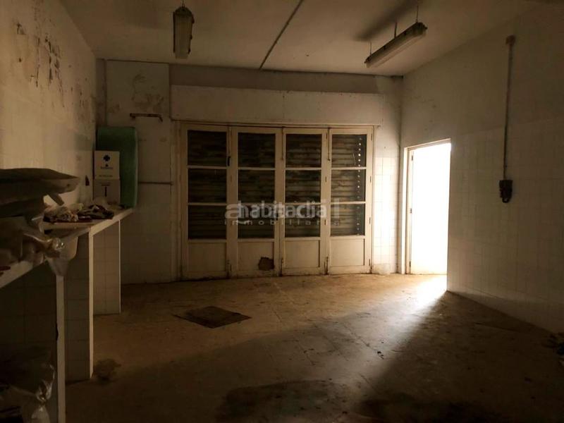 Foto 0905a304-5587-4a9e-beee-c876de404f7d. Industrial building in Centre-Zona Alta Alcoi