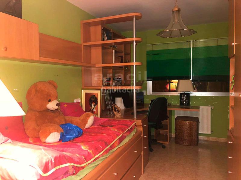 Foto 9a0410fb-06c2-4946-97ad-e0760a758519. Appartamento in Eixample Alcoi