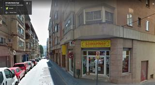Lloguer Local Comercial  Carrer santa rosa. Local comercial a la venta en zona transitada