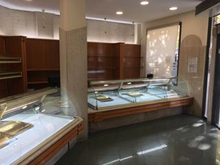 Location Local commercial  Avinguda hispanitat. Se alquila local acondicionado para panaderia en avenida hispani