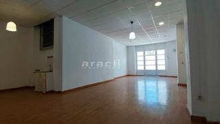 Local commercial  Passeig ovidi montllor. Peluquería en buenas condiciones viaducto