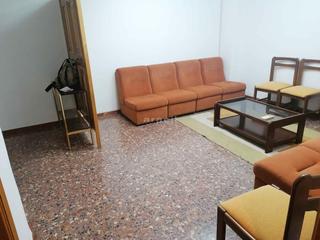 Lloguer Local Comercial  Carrer na saurina d'entença. Bar/cafetería en zona muy transitada en entenza