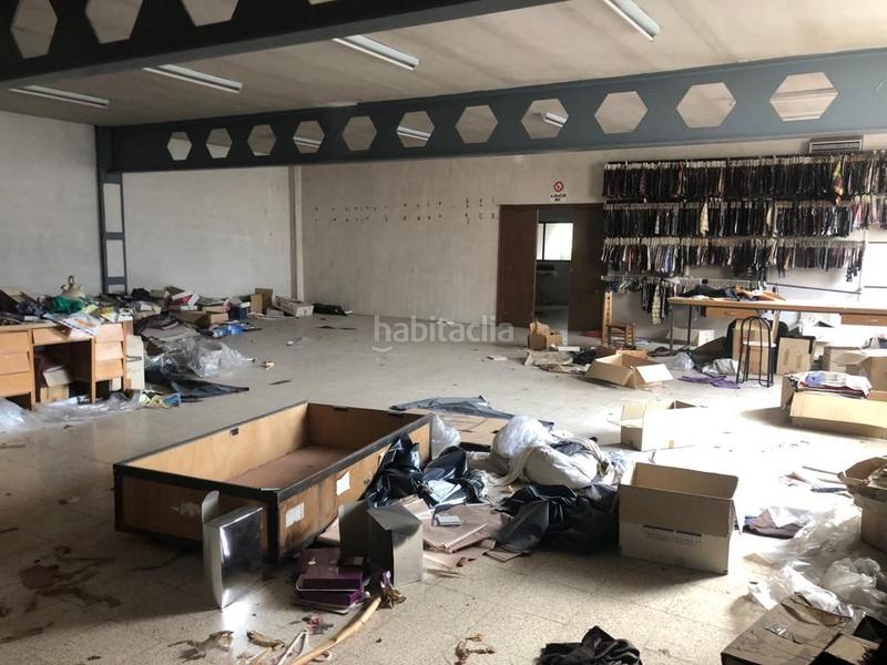 Foto 5fd83660-3d28-4eee-848e-c1c57aaf2436. Capannone industriale in Batoi Alcoi