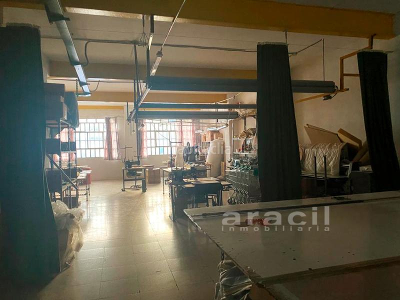 Foto cb62616e-759e-4b7a-9d80-daeaea55e63b. Capannone industriale in Batoi Alcoi