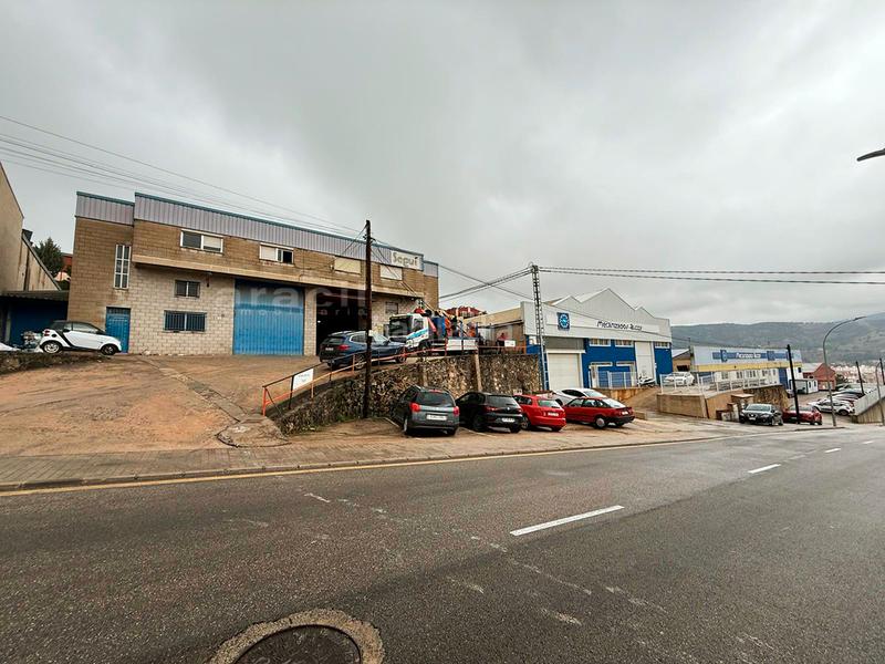 Foto 120e975c-bfdc-4db6-a03c-d184bcf48247. Nau industrial a carrer filà verds 25 a Centre-Zona Alta Alcoi