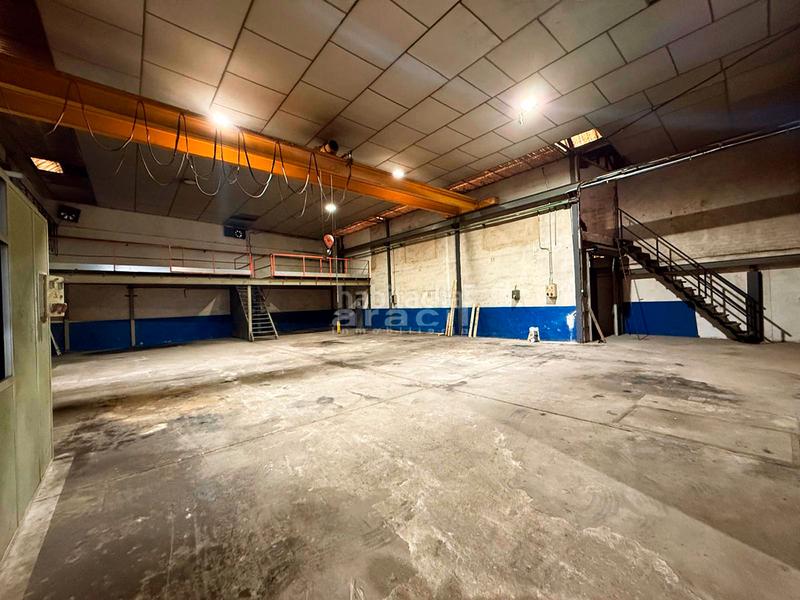 Foto 5d47ee7e-b4dd-4164-87b8-8b69a79c6425. Nau industrial a carrer filà verds 25 a Centre-Zona Alta Alcoi