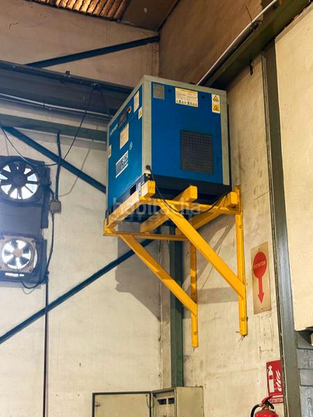 Foto 9011806a-174e-4b9d-a9bc-b33b09fe8387. Nau industrial a carrer filà verds 25 a Centre-Zona Alta Alcoi